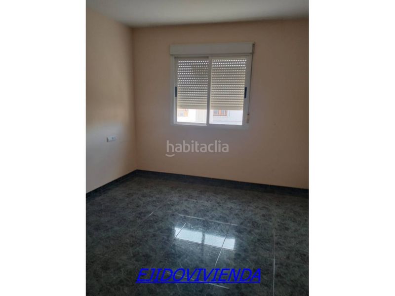 Foto b2ce7bba-adbc-4611-94a5-48143b69b49d. Casa amb aparcament a Berja