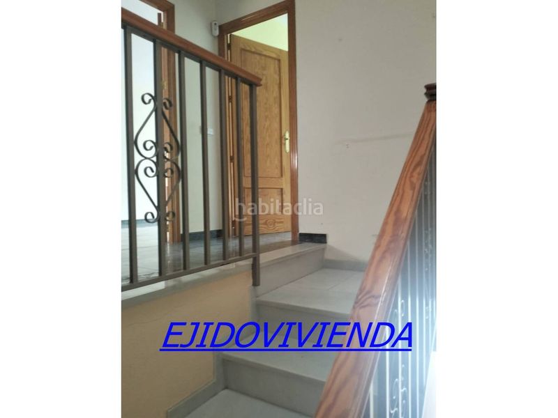 Foto d7807607-946f-4591-a9dd-3f3f348b6da6. Casa amb aparcament a Berja