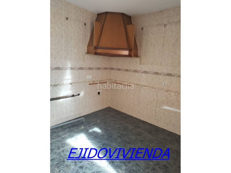 Foto e1404d33-929e-4ca2-a258-338d05b788a0. Casa amb aparcament a Berja