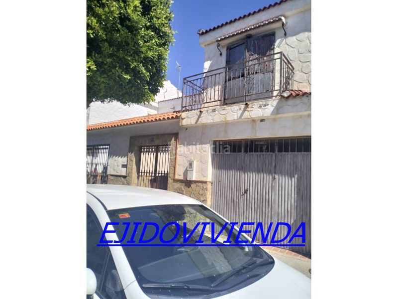Foto a32faad2-7e7f-40c5-87ad-8403bb69607e. Casa amb aparcament a Ejido Sur Ejido (El)