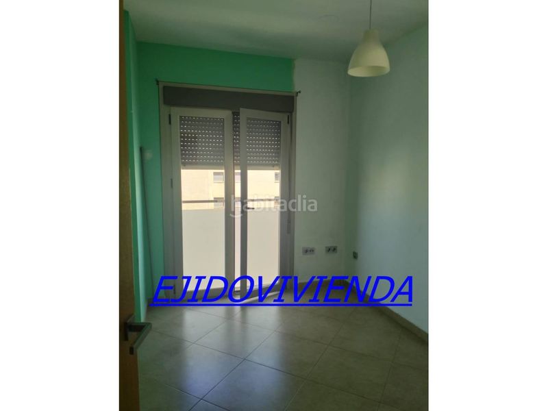 Foto faa36d21-dfd7-42a9-ad32-acd4415925d5. Pis amb aparcament a Pabellón - Estación - El Corte Inglés Ejido (El)