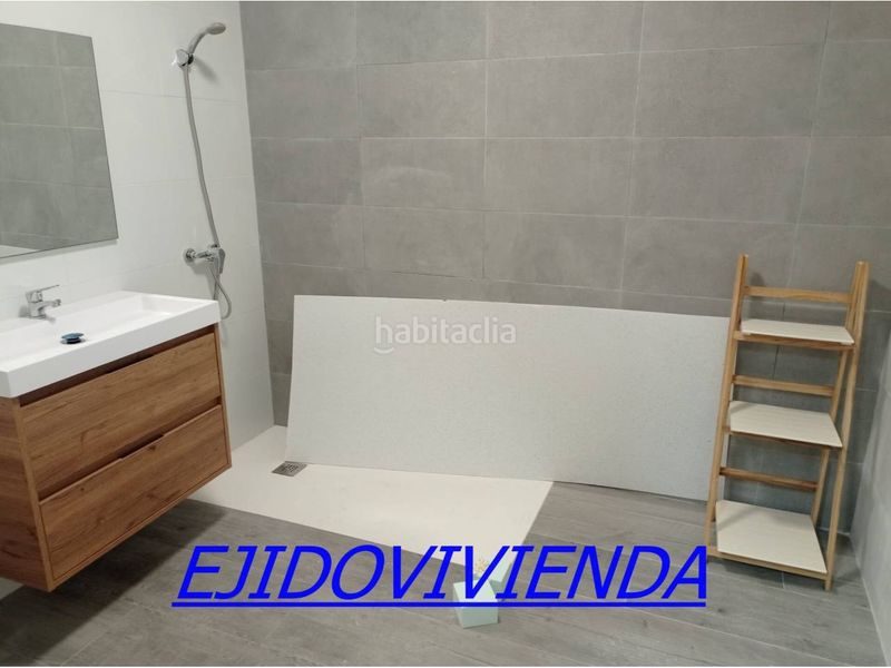Foto b28da2af-7f8d-4c02-8cd2-6a2853f112ac. Casa amb aparcament a Ejido Sur Ejido (El)