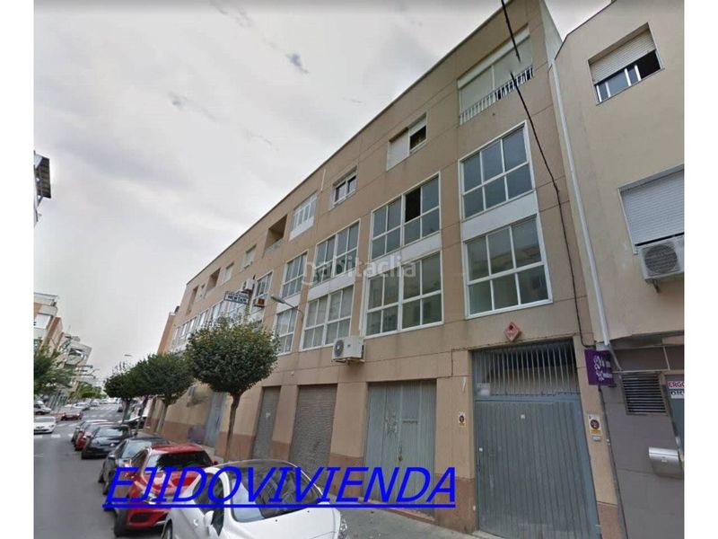 Foto 448b94a8-74c4-41b1-9cb3-5c37d1515515. Local comercial a Ejido centro Ejido (El)