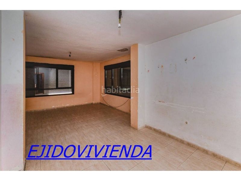Foto 6992c6c0-f9c0-4f5a-8be6-2872332e3d8a. Pis amb aparcament a Ejido centro Ejido (El)