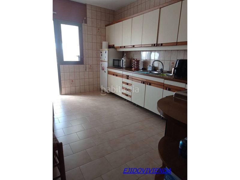 Foto 43c6b918-b211-4206-857b-d4dd0c6f8441. Pis amb aparcament a Ejido Sur Ejido (El)