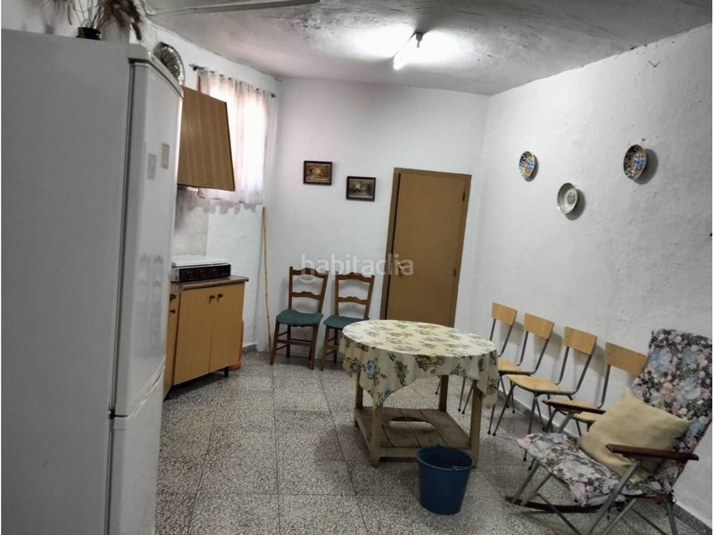 Foto 4b9c19d4-0422-40a5-9a28-cd10a0d7db9d. Casa amb aparcament a Ugíjar