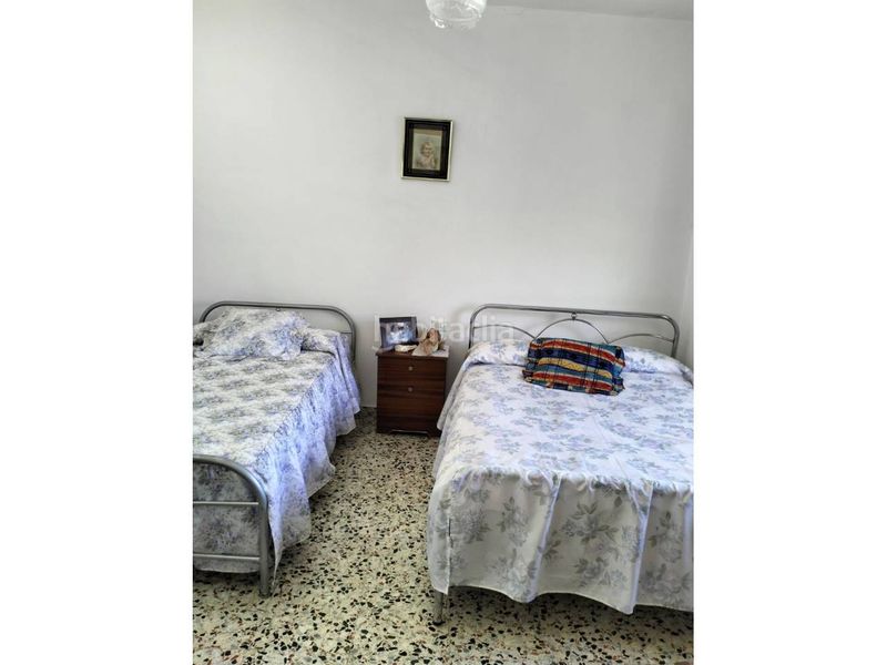 Foto a5f4fe9a-886c-42d8-b6d1-47641e46289f. Casa amb aparcament a Ugíjar
