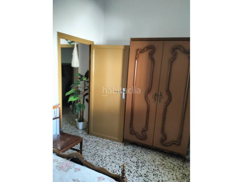 Foto f4b6f74b-d001-4843-a72f-502fe2b945ed. Casa amb aparcament a Ugíjar