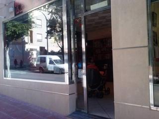 Geschäftsraum in Plaza de la Luz. Local comercial en venta