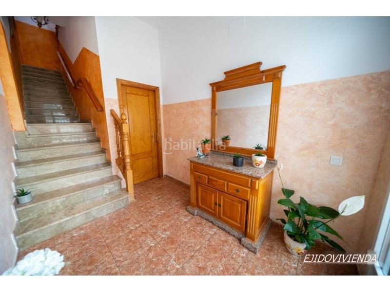 Foto 3c839d21-635a-41ea-a11e-e0db6f57f881. Casa amb aparcament a Plaza de la Luz Ejido (El)