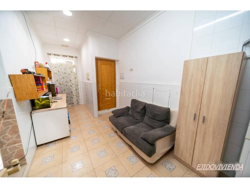 Foto 580a01ef-678d-48e3-a2ae-1b3dd5e203da. Casa amb aparcament a Plaza de la Luz Ejido (El)