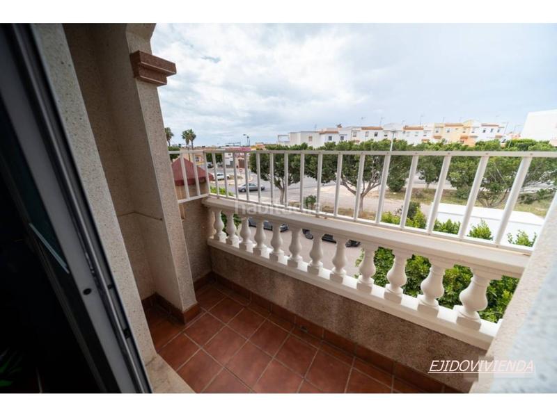 Foto 67aed7fe-757f-451c-a779-80f7d25f34bf. Casa amb aparcament a Plaza de la Luz Ejido (El)