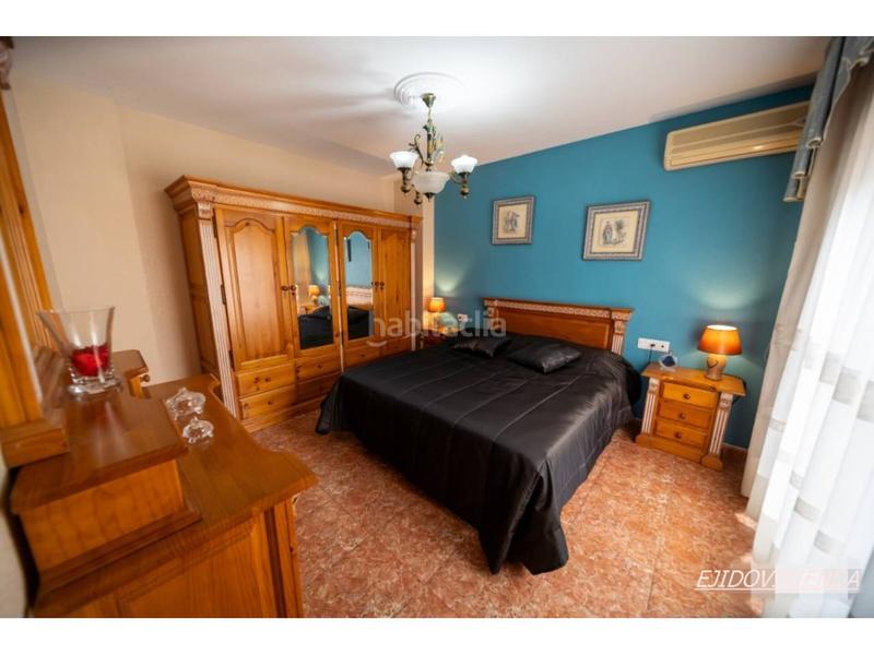 Foto 8ceca07b-1aa6-4792-b693-cad0730bc7a4. Casa amb aparcament a Plaza de la Luz Ejido (El)