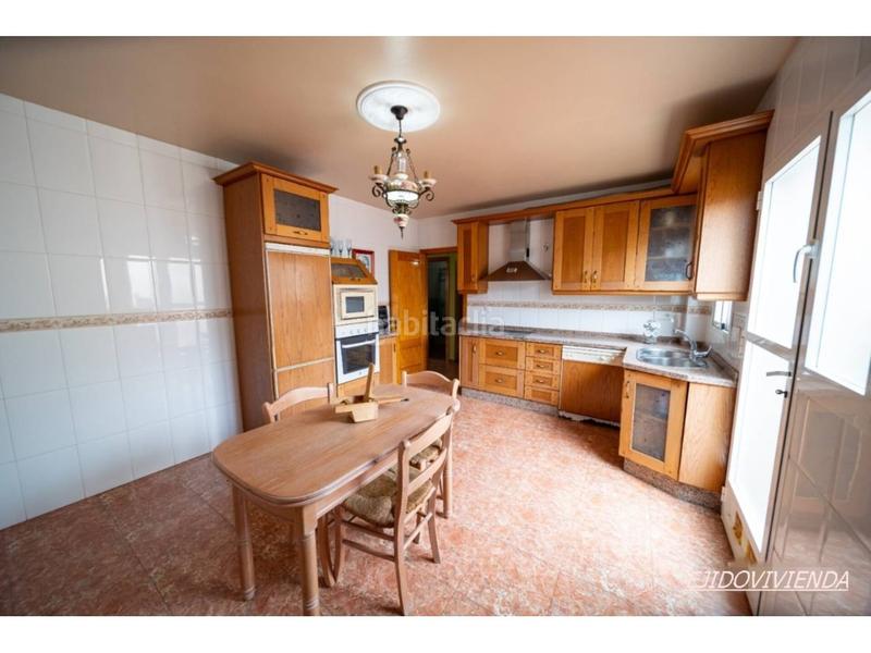 Foto 8f2eff5f-a825-4e5f-8617-305041111f90. Casa amb aparcament a Plaza de la Luz Ejido (El)