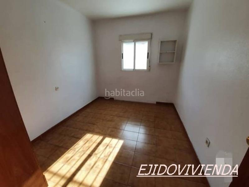 Foto f6f34d85-776a-488e-9215-ae9a494c38b8. Casa amb aparcament a Santa María del Águila Ejido (El)