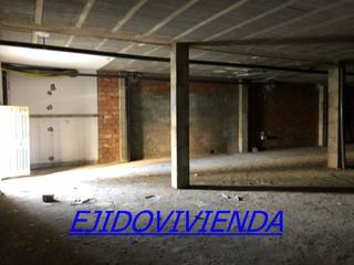 Local commercial à Plaza de la Luz. Local en alquiler en santa maría del águila