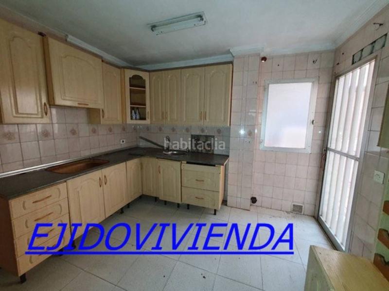 Foto e2c2d1d8-27df-49e4-a548-ef6f4a724538. Piso  en venta en centro en Plaza de la Luz Ejido (El)