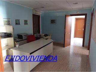 Location Bureau à Pabellón - Estación - El Corte Inglés. Oficina en alquiler en barrio pabellónestación