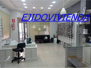 Local commercial à Ejido Sur. Local en venta en barrio sur
