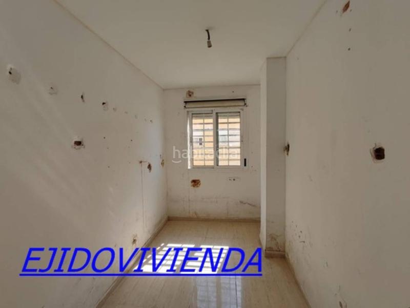Foto 28870c27-626f-4509-bd63-006360ef96d5. Piso  en venta en centro en Carretera Mojonera - Cortijos de Marín Roquetas de Mar