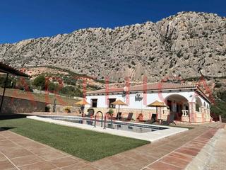 Xalet a N/a. Casa en venta a 8 km del caminito del rey