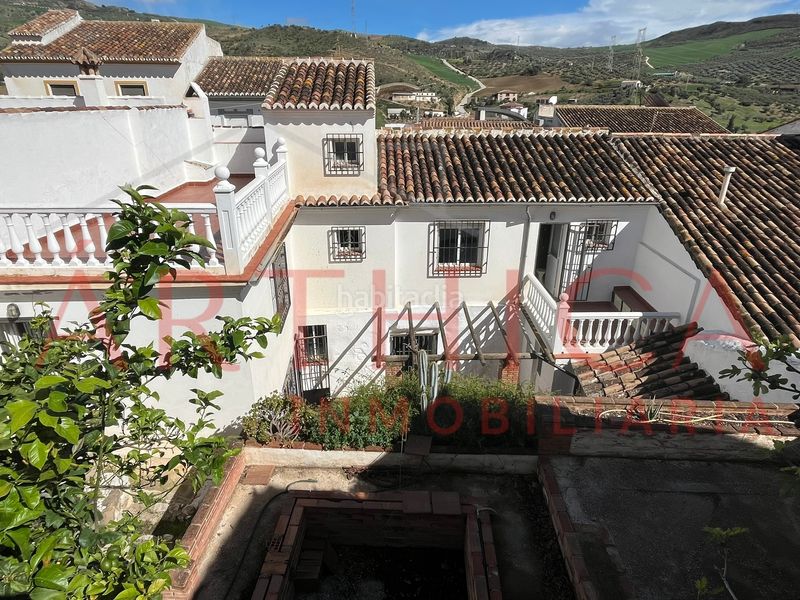 Foto 3d695a96-3421-411b-82b7-8ecdf0249377. Casa a schiera con camino parcheggio in Valle de Abdalajís