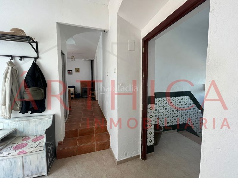 Foto 8ff0274c-4d5f-40ca-8853-5c98f0173f03. Casa a schiera con camino parcheggio in Valle de Abdalajís
