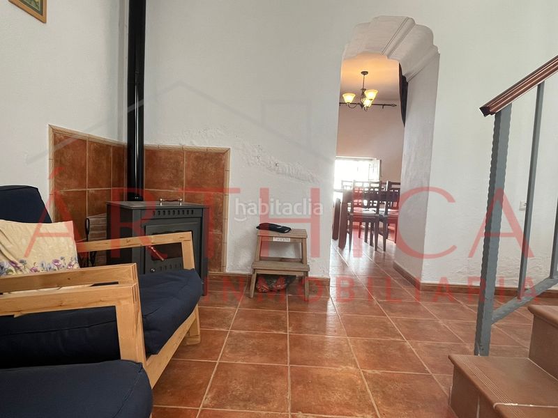 Foto e3f0fae8-8515-4394-99bf-3b56c39ab804. Casa a schiera con camino parcheggio in Valle de Abdalajís