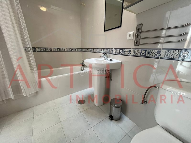 Foto f5a189fe-9139-4df2-8313-e42b0525864e. Casa a schiera con camino parcheggio in Valle de Abdalajís