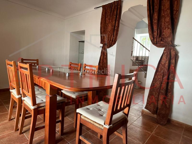 Foto f53011c9-9f64-4181-a2ad-6506ef2e41e9. Casa adosada en Valle de Abdalajís