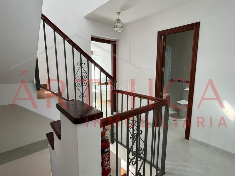 Foto cf633bec-ede4-4c1d-bf4c-18ce6a49c7aa. Casa adossada amb xemeneia aparcament a Valle de Abdalajís