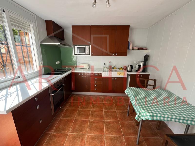 Foto f5382677-01d7-45c8-9dc5-9eb40b5a21de. Casa adossada amb xemeneia aparcament a Valle de Abdalajís