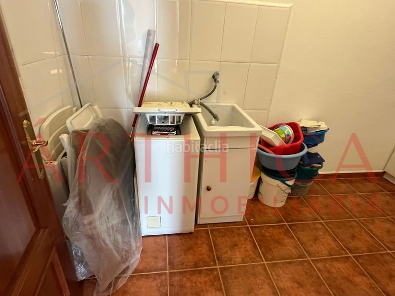Foto 655646db-8493-41b8-b377-d73b4d1b5180. Chalet avec cheminée parking dans Álora