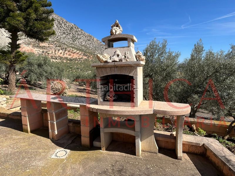 Foto b4a3926c-e722-4894-80ce-c13355869306. Chalet avec cheminée parking dans Álora