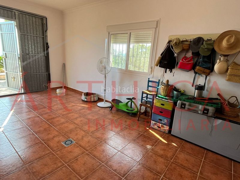 Foto c735c012-d689-4b87-94ad-a0c7259cc0b1. Chalet avec cheminée parking dans Álora