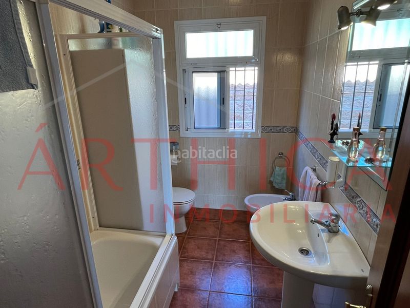 Foto e2e220e7-21e6-466c-af96-c594402b761d. Chalet avec cheminée parking dans Álora