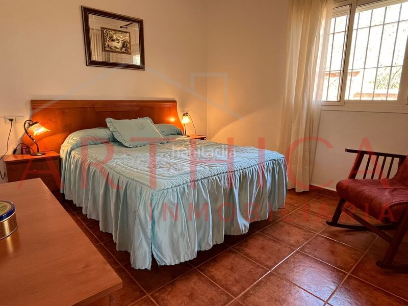 Foto e8443954-5b0b-4005-8935-26a2eaefffe9. Chalet avec cheminée parking dans Álora