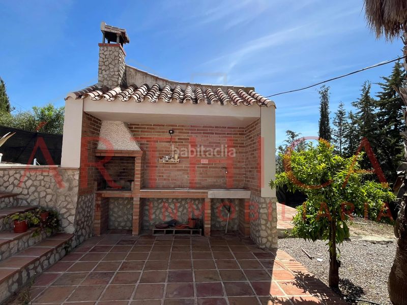 Foto 62271a54-2aa2-49c7-8d7b-111444cbbec9. Chalet con camino parcheggio piscina in Valle de Abdalajís