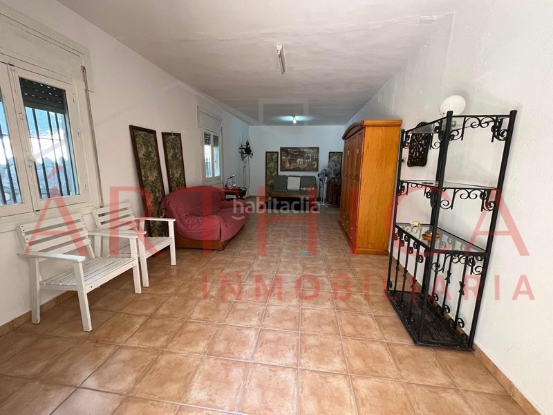 Foto c7060c57-f9fe-4c62-9b3e-dfda3c0997ea. Chalet con camino parcheggio piscina in Valle de Abdalajís