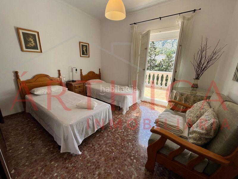 Foto ee822c10-f303-438e-98c7-fed4d93540b1. Chalet con camino parcheggio piscina in Valle de Abdalajís