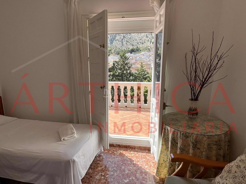 Foto f1a5e67e-646a-4a45-aaa6-79091f701562. Chalet con camino parcheggio piscina in Valle de Abdalajís