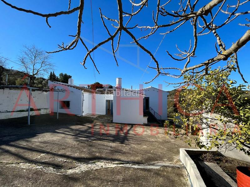 Foto f3d24d7c-f823-4c1e-9427-2b4a1c6429b4. Country house with parking in Bobadilla - Bobadilla Estación - La Joya Antequera