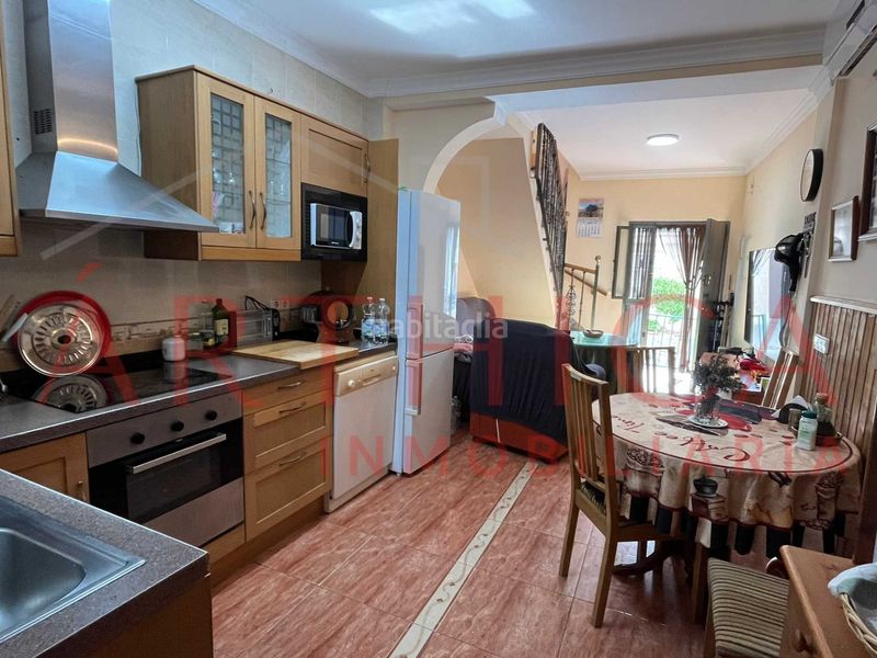 Foto bf7bdcf3-83cd-47b1-a2e8-3b99f6089a12. Casa a calle malaga 40 a Valle de Abdalajís