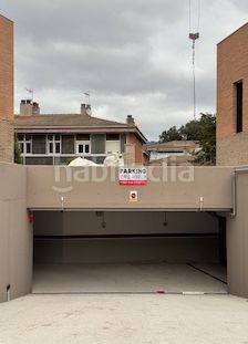 Foto 44defbf5-ad63-42d7-9634-92178279d767. Aparcament cotxe a carrer camp dels prats 4 a Begues