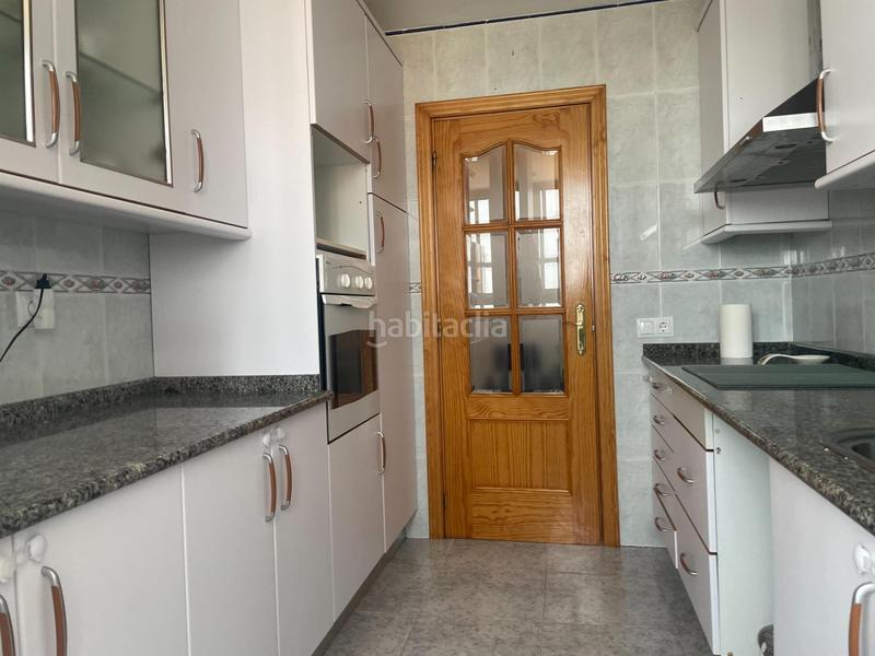 Foto 2242bc18-bdf9-4b4c-a642-51aec0b604f2. Appartement avec chauffage parking dans El Carmen Segovia