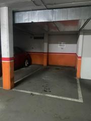 Parking coche en Centro. Rivilla bravo vende plaza garaje