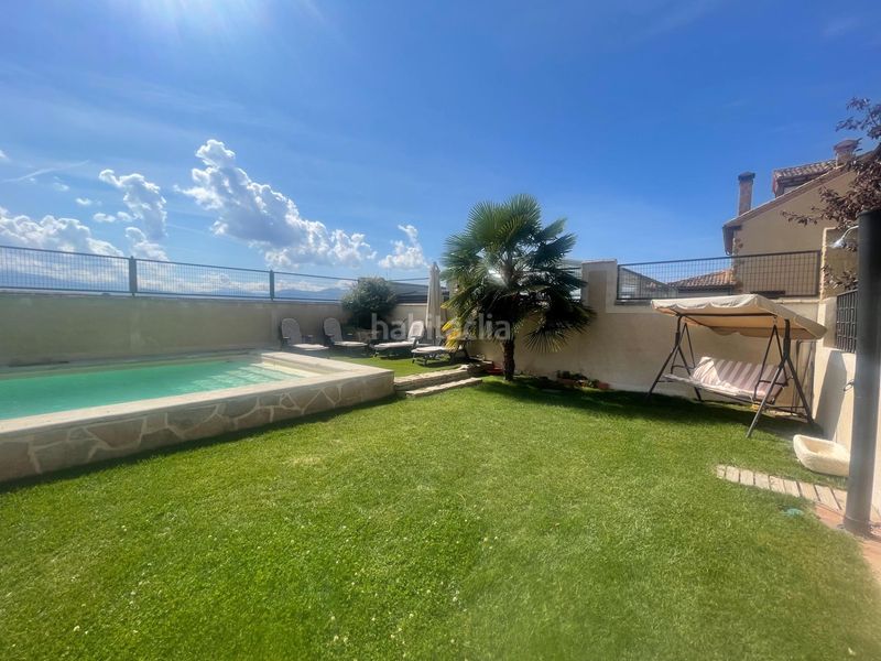 Foto 5bd87ca2-a791-4268-81a6-fd1f291681f7. Xalet amb calefacció aparcament piscina a Lastrilla (La)