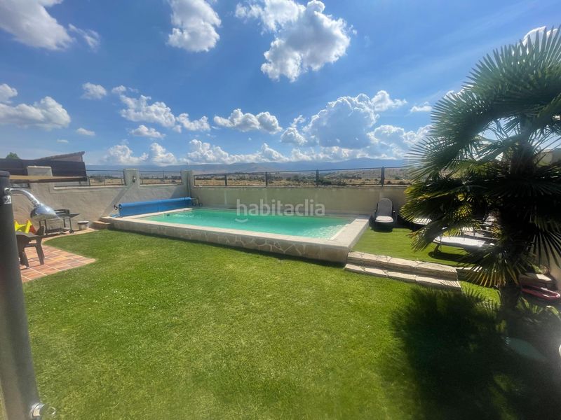 Foto c379a22e-d80c-448a-8ff6-af2b757cfb17. Xalet amb calefacció aparcament piscina a Lastrilla (La)