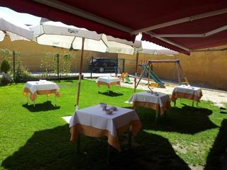 Location Local commercial à Escalona del Prado. Se traspasa restaurante en pleno funcionamiento zona turegano