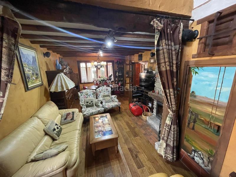 Foto 1a4da33a-0d76-4d64-87a9-676461516de7. Casa amb calefacció a Sotosalbos